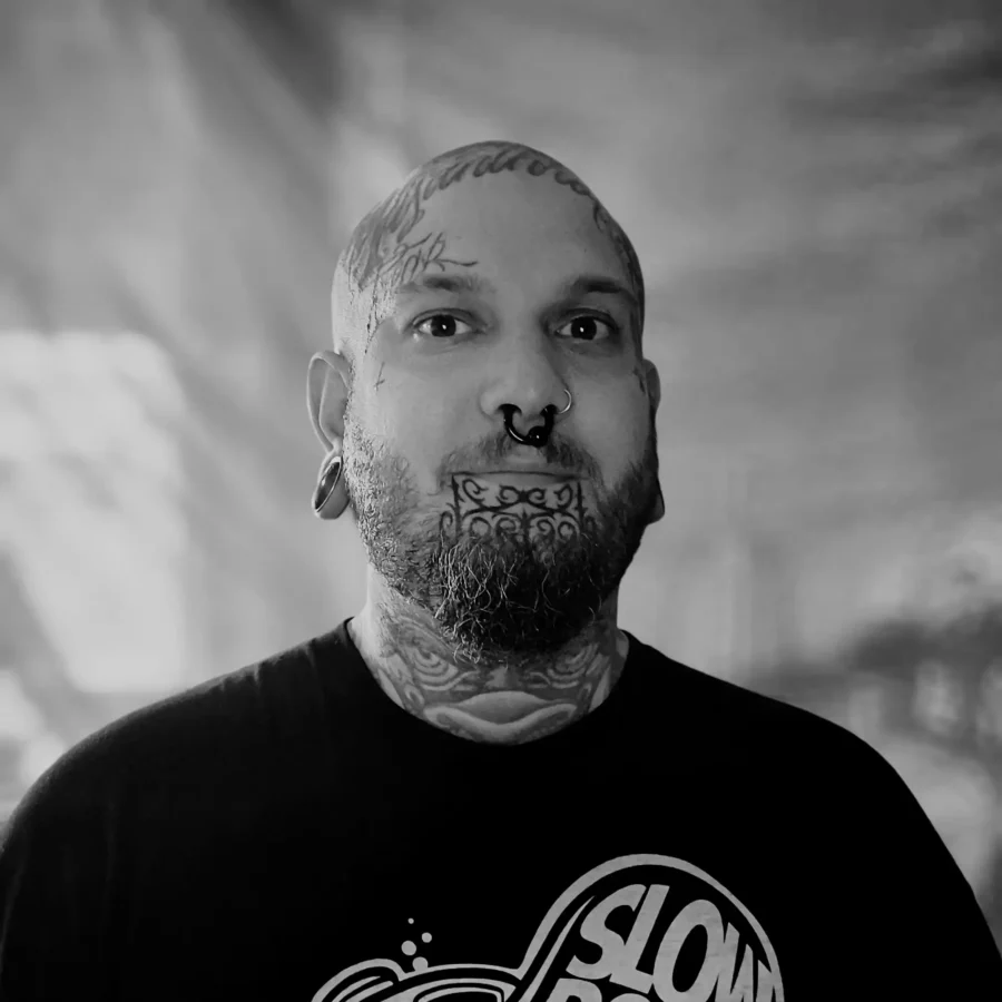 Mystery-tattoo-Club-tatouage-a-Paris-bones