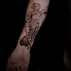 Mystery-tattoo-Club-tatouage-a-Paris-Bones